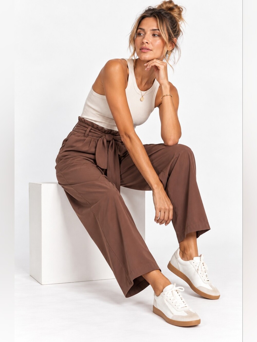 Athleta Skyline Pant II Brown Paperbag Waist Tie Pants Size 10